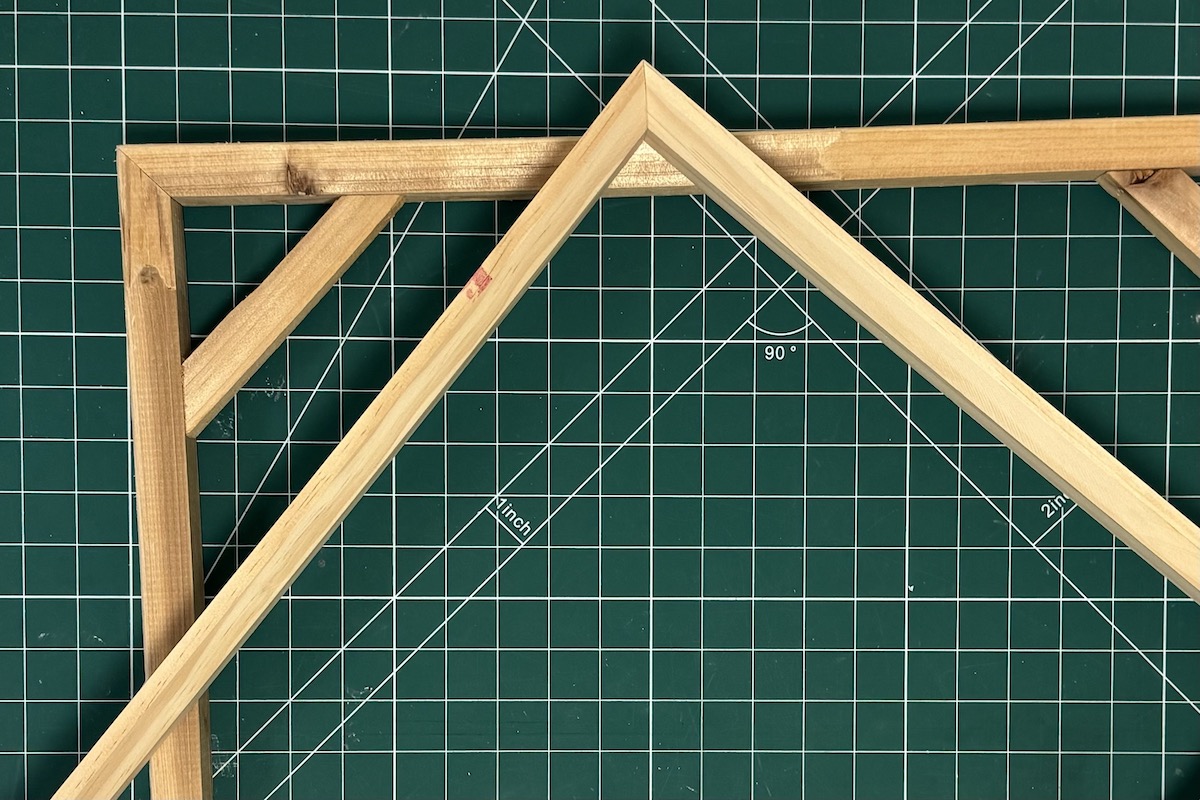 Make Your Own Canvas Stretcher